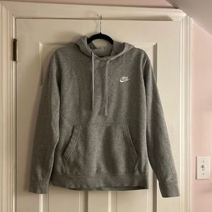 Nike Men’s Sportswear Club Fleece Hoodie